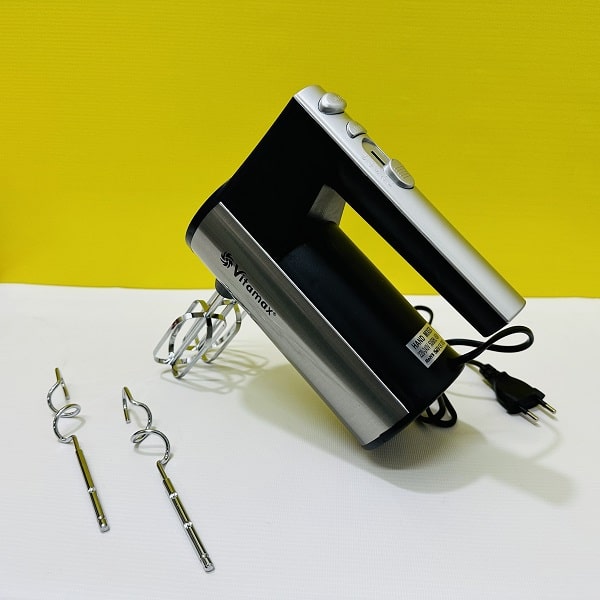 electric hand mixer
